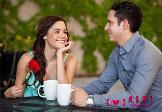 Bạn có thể hỏi thêm về công việc của đối phương trong lần hẹn hò đầu tiên